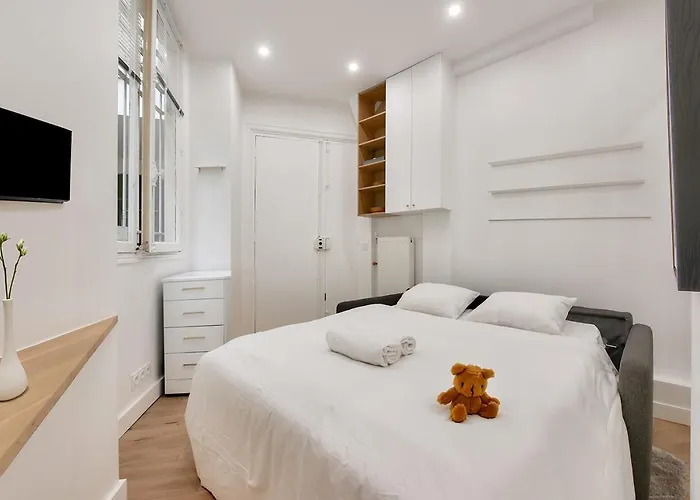 165 - Urban Near Haussmann Boulevard 아파트 파리